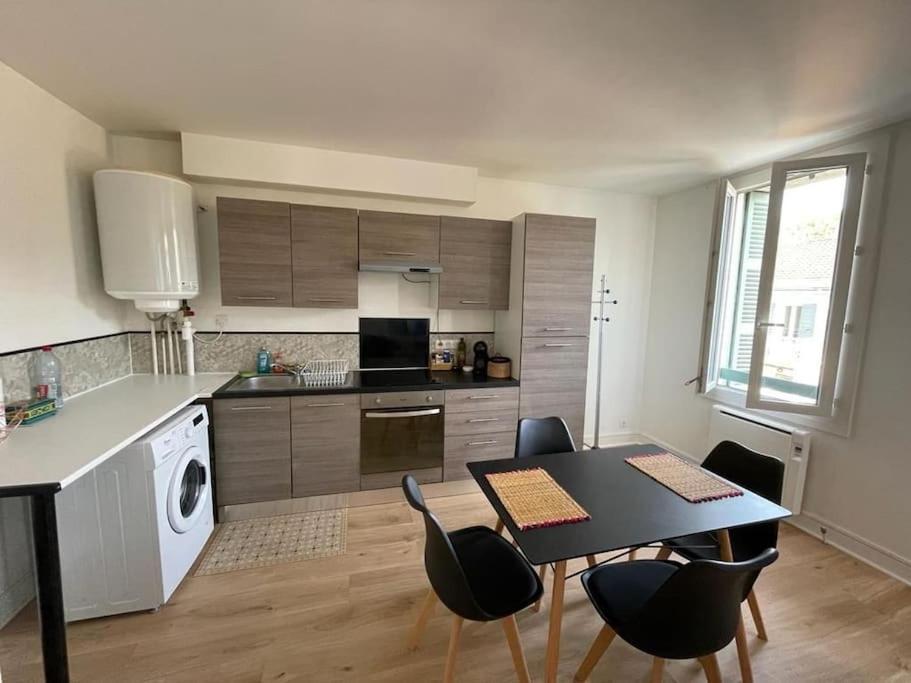 Appartement Avec Terrasse, Parking Gratuit Périgueux Eksteriør billede